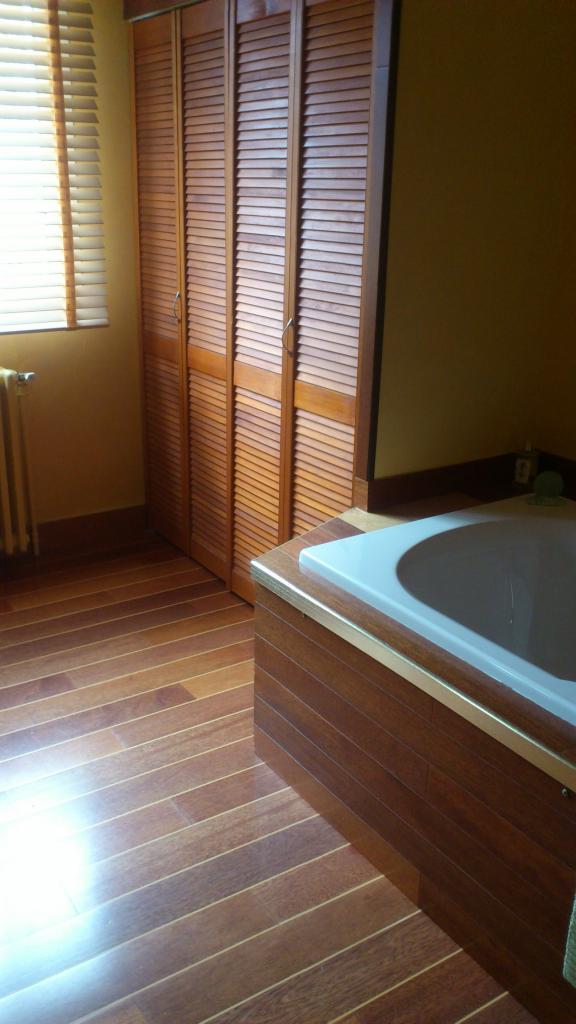 SALLE DE BAIN Parquet Massif