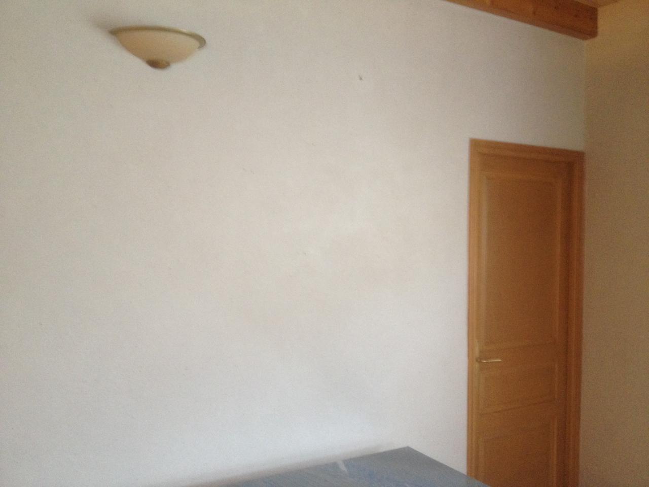 mur béton ciré